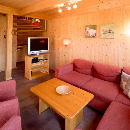 בית נופש Holiday Almdorf Stadl-2 *