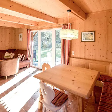 בית נופש Holiday Almdorf Stadl-2 *