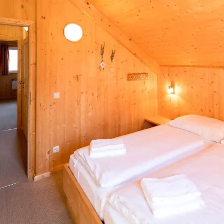 Holiday Almdorf Stadl-2 *