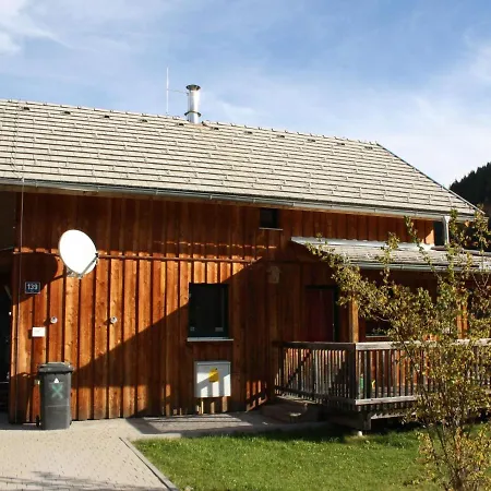בית נופש Holiday Almdorf Stadl-2 *